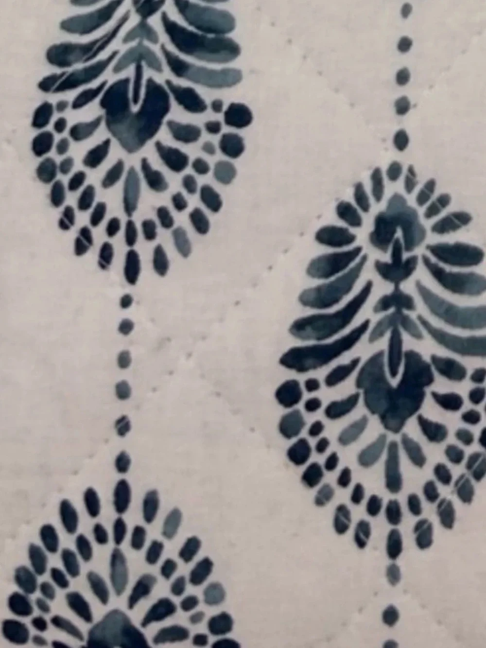 Nicole Miller Blue and White King Reversible Cotton Quilt Set 106”x92”